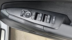 2025 (75) KIA SPORTAGE 1.6T GDi HEV GT-Line 5dr Auto 5156676