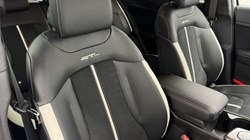 2025 (75) KIA SPORTAGE 1.6T GDi HEV GT-Line 5dr Auto 5156657