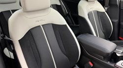 2025 (75) KIA SPORTAGE 1.6T GDi HEV GT-Line S 5dr Auto 5171873