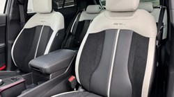 2025 (75) KIA SPORTAGE 1.6T GDi HEV GT-Line S 5dr Auto 5171849