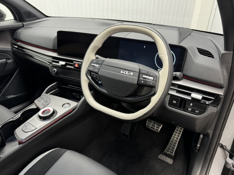 2025 (75) KIA SPORTAGE 1.6T GDi HEV GT-Line S 5dr Auto 5171872