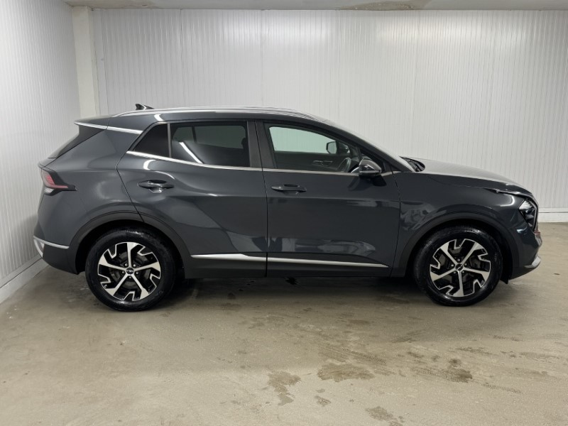 2022 (22) KIA SPORTAGE 1.6T GDi HEV 3 5dr Auto 5176437