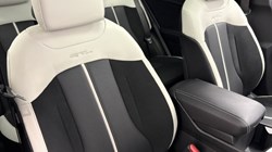 2025 (75) KIA SPORTAGE 1.6T GDi HEV GT-Line S 5dr Auto 5166125