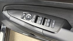 2025 (75) KIA SPORTAGE 1.6T GDi HEV GT-Line S 5dr Auto 5166143
