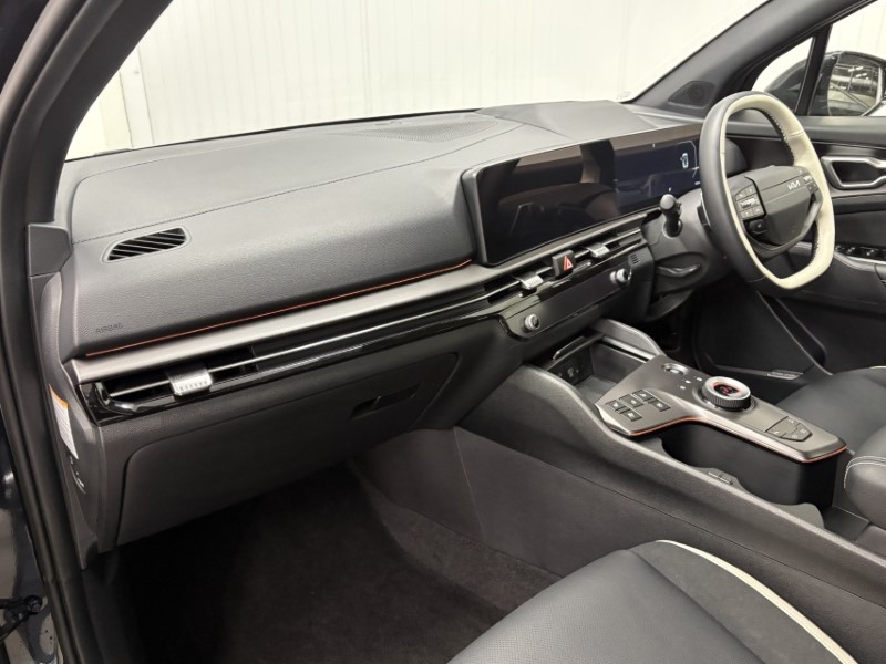 2025 (75) KIA SPORTAGE 1.6T GDi HEV GT-Line S 5dr Auto 5166122