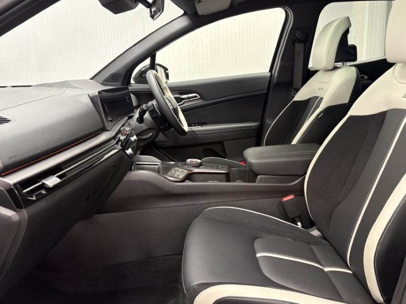 2025 (75) KIA SPORTAGE 1.6T GDi HEV GT-Line S 5dr Auto 5166123