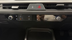 2026 (26) KIA STONIC 1.0T GDi 98 Pure 5dr 5772852