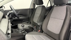 2026 (26) KIA STONIC 1.0T GDi 98 Pure 5dr 5772838