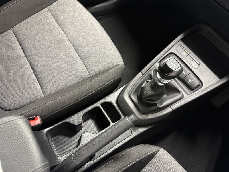 2026 (26) KIA STONIC 1.0T GDi 98 Pure 5dr 5772857