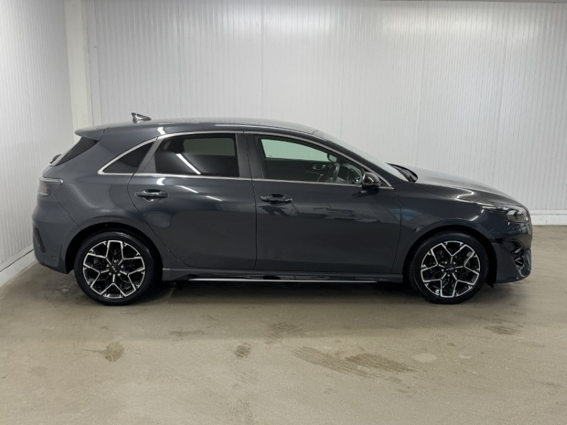 2023 (73) KIA CEED 1.5T GDi ISG GT-Line 5dr 5197681