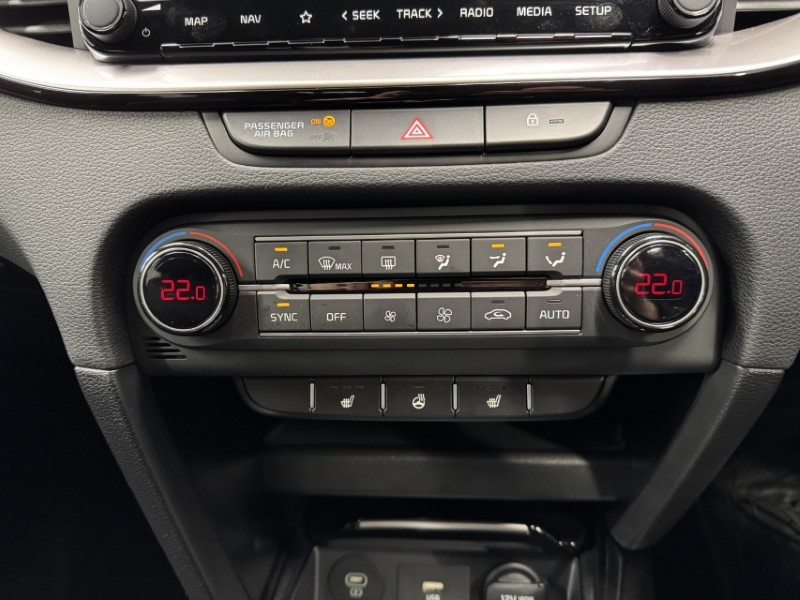 2025 (25) KIA CEED 1.5T GDi ISG 138 GT-Line 5dr 5193177