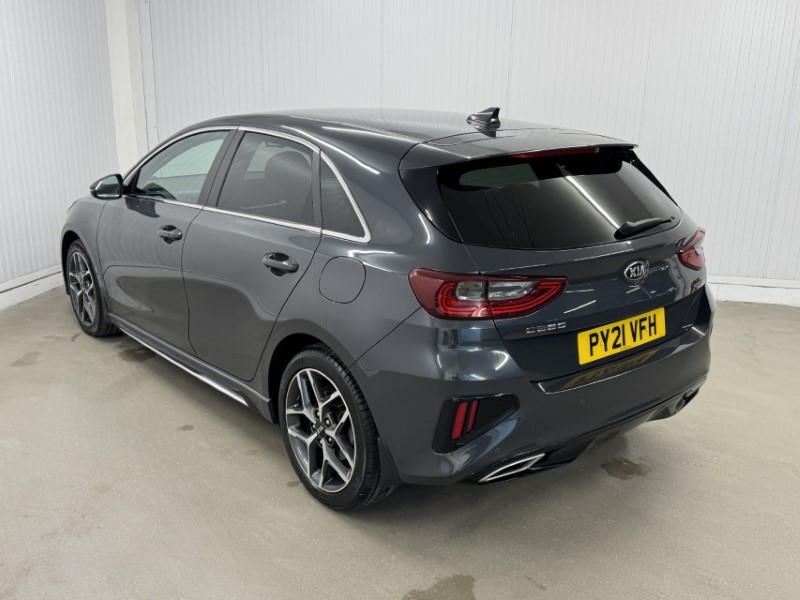 2021 (21) KIA CEED 1.5T GDi ISG GT-Line 5dr 5217783
