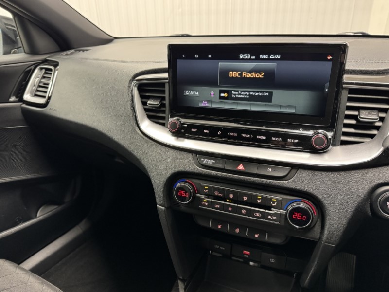 2021 (21) KIA CEED 1.5T GDi ISG GT-Line 5dr 5217798