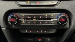 2021 (21) KIA CEED 1.5T GDi ISG GT-Line 5dr 5217802