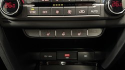 2021 (21) KIA CEED 1.5T GDi ISG GT-Line 5dr 5217801