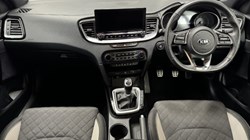 2021 (21) KIA CEED 1.5T GDi ISG GT-Line 5dr 5217791