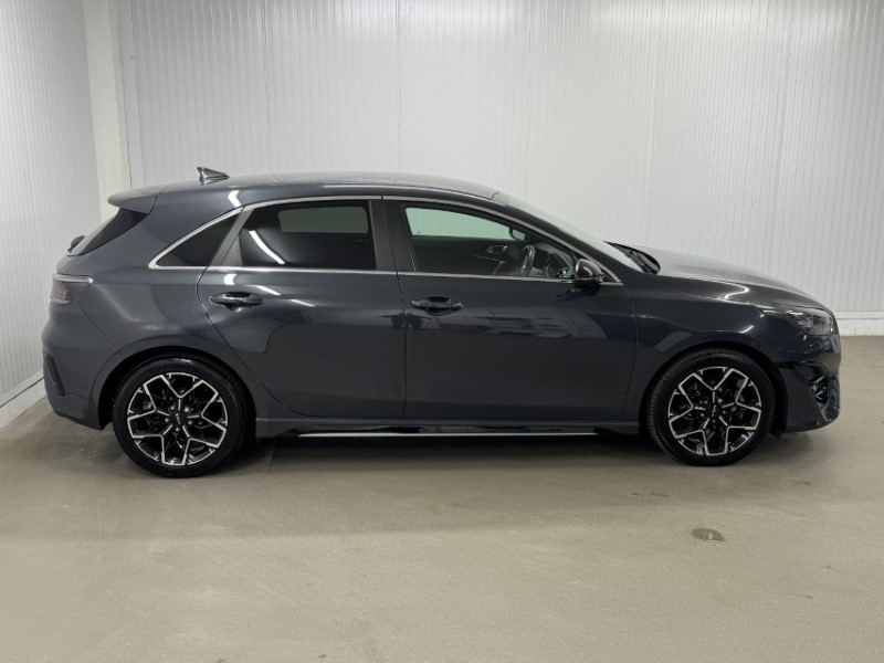 2022 (72) KIA CEED 1.5T GDi ISG GT-Line 5dr 5224197