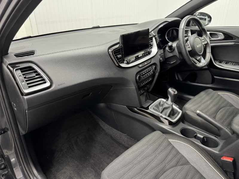 2022 (72) KIA CEED 1.5T GDi ISG GT-Line 5dr 5224206