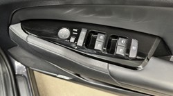 2022 (72) KIA SPORTAGE 1.6T GDi HEV 4 5dr Auto 5233927