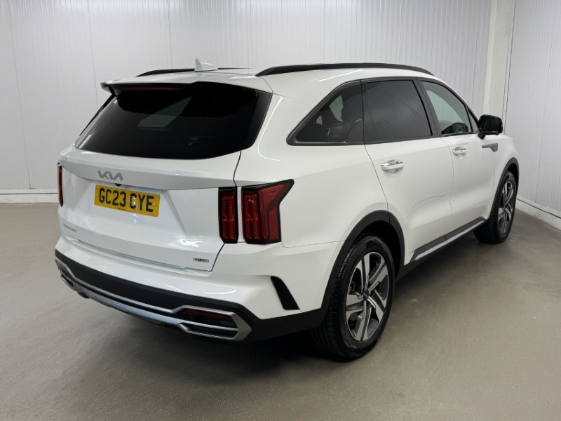 2023 (23) KIA SORENTO 1.6 T-GDi HEV Edition 5dr Auto 5287487