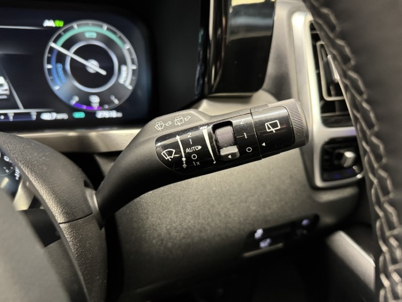 2023 (23) KIA SORENTO 1.6 T-GDi HEV Edition 5dr Auto 5287507