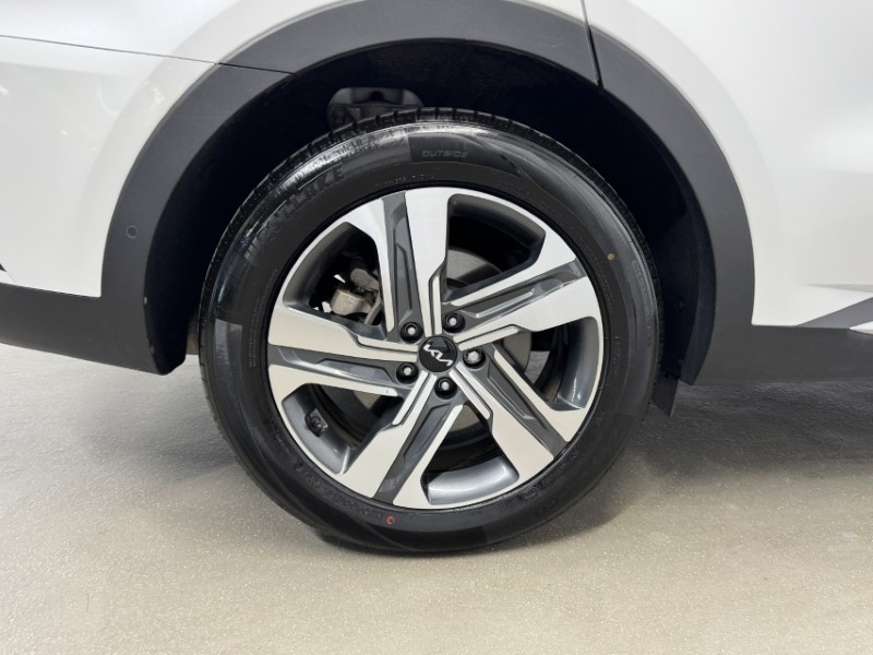 2023 (23) KIA SORENTO 1.6 T-GDi HEV Edition 5dr Auto 5287498