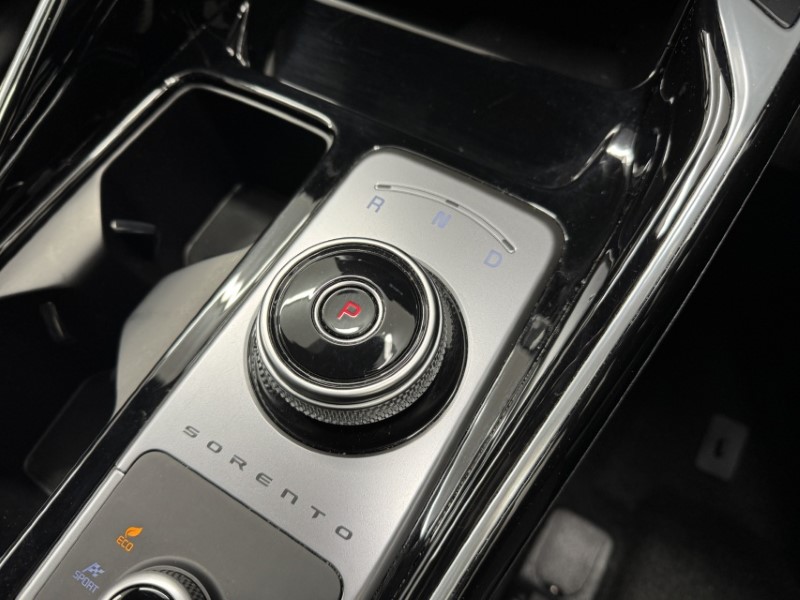 2023 (23) KIA SORENTO 1.6 T-GDi HEV Edition 5dr Auto 5287481