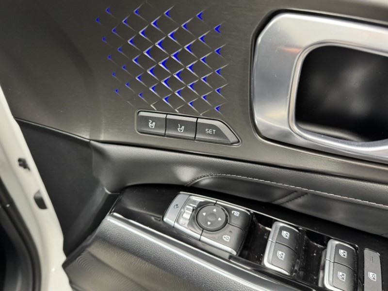 2023 (23) KIA SORENTO 1.6 T-GDi HEV Edition 5dr Auto 5287474