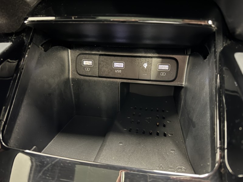 2023 (23) KIA SORENTO 1.6 T-GDi HEV Edition 5dr Auto 5287501