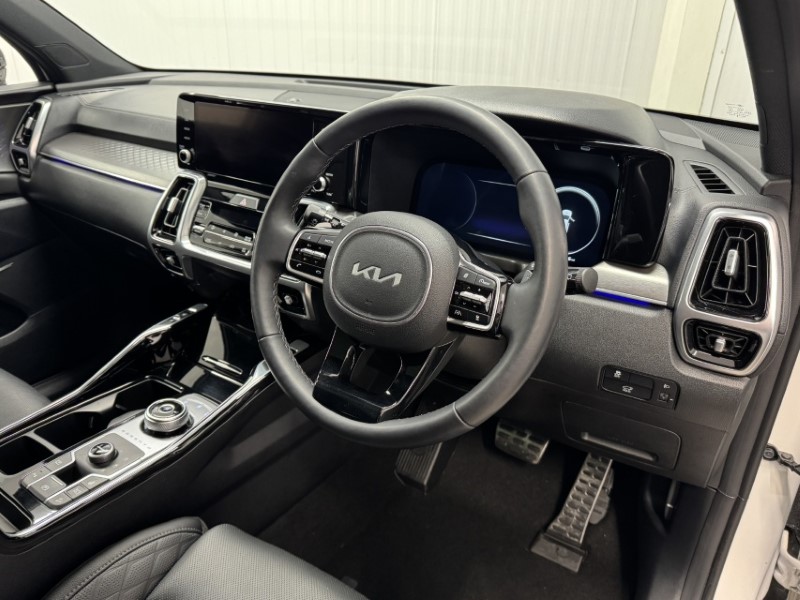 2023 (23) KIA SORENTO 1.6 T-GDi HEV Edition 5dr Auto 5287499