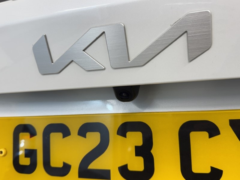 2023 (23) KIA SORENTO 1.6 T-GDi HEV Edition 5dr Auto 5287489