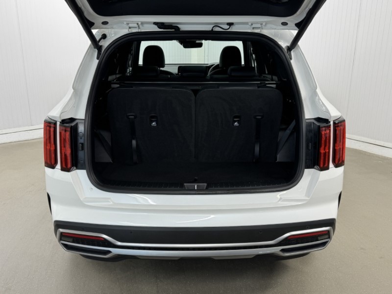 2023 (23) KIA SORENTO 1.6 T-GDi HEV Edition 5dr Auto 5287469