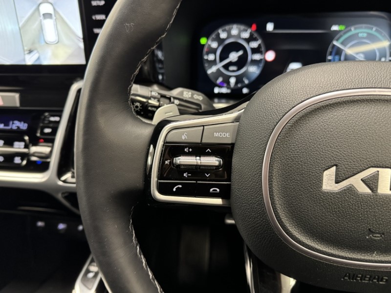 2023 (23) KIA SORENTO 1.6 T-GDi HEV Edition 5dr Auto 5287505