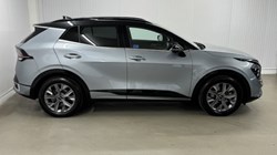 2024 (24) KIA SPORTAGE 1.6T GDi HEV GT-Line S 5dr Auto AWD 5223539