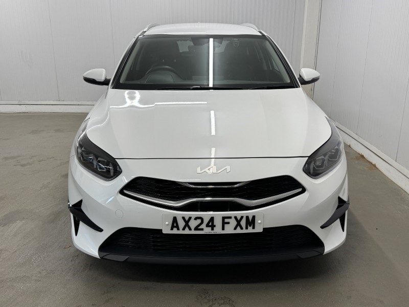 2024 (24) KIA CEED 1.5T GDi ISG 138 3 5dr 5374089