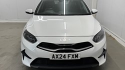 2024 (24) KIA CEED 1.5T GDi ISG 138 3 5dr 5374089