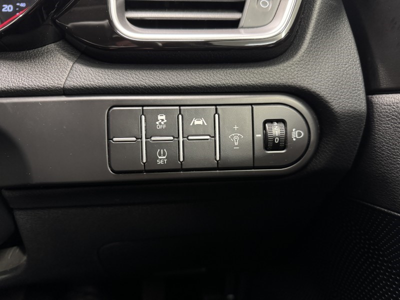 2024 (24) KIA CEED 1.5T GDi ISG 138 3 5dr 5374085