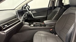 2023 (23) KIA SPORTAGE 1.6T GDi HEV 3 5dr Auto 5247775