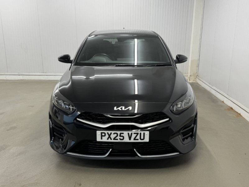 2025 (25) KIA CEED 1.5T GDi ISG 138 GT-Line 5dr DCT 5252422