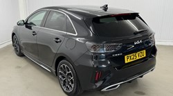 2025 (25) KIA CEED 1.5T GDi ISG 138 GT-Line 5dr DCT 5252393