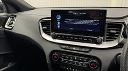 2025 (25) KIA CEED 1.5T GDi ISG 138 GT-Line 5dr DCT 5252409