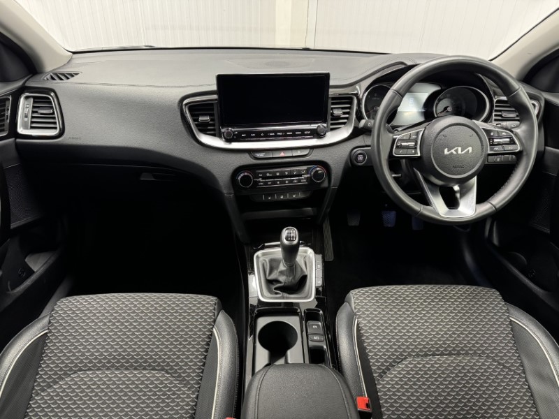 2025 (25) KIA XCEED 1.5T GDi ISG 138 3 5dr 5246814