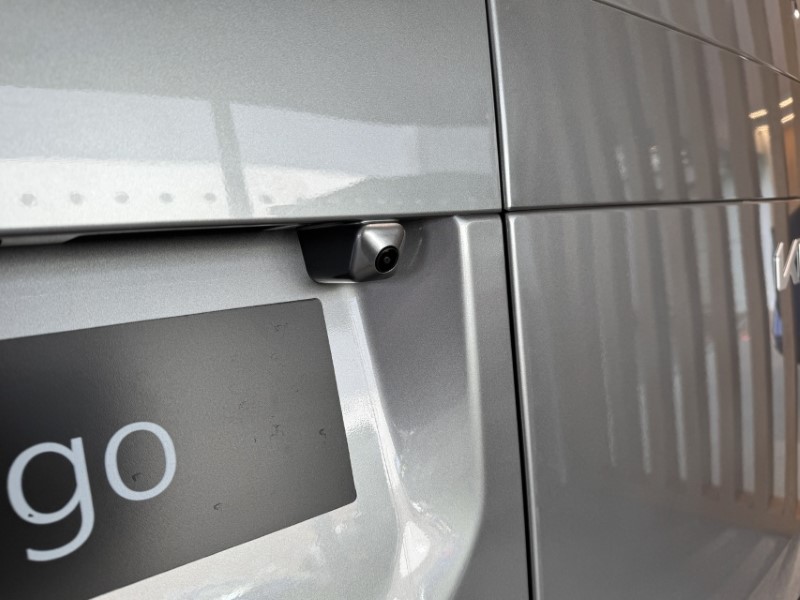 2026 (26) KIA COMMERCIAL PV5 120kW Essential Long Range 71kWh Van Auto 5265538