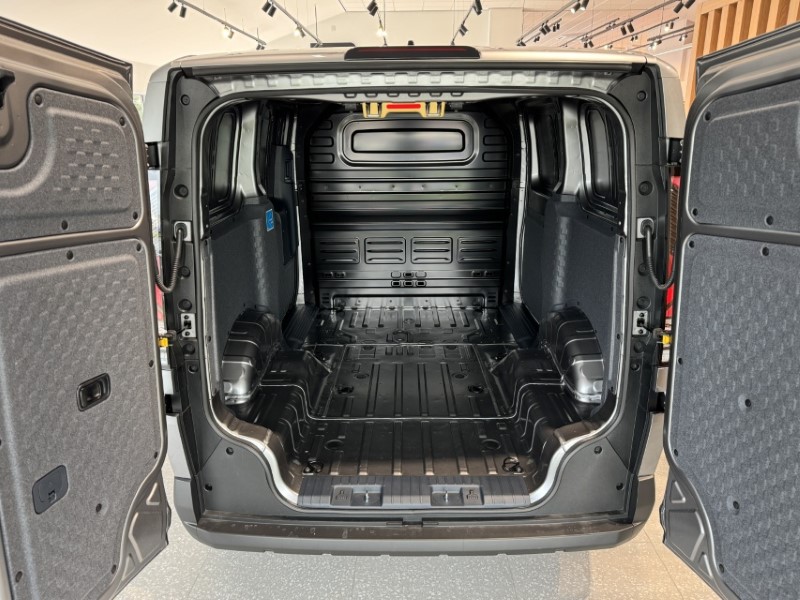 2026 (26) KIA COMMERCIAL PV5 120kW Essential Long Range 71kWh Van Auto 5265539