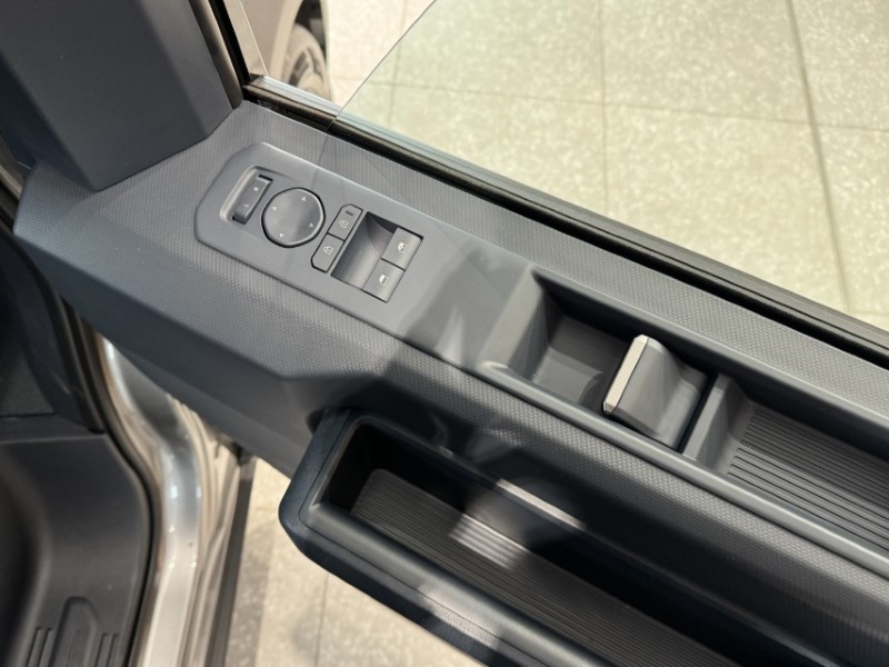 2026 (26) KIA COMMERCIAL PV5 120kW Essential Long Range 71kWh Van Auto 5265546