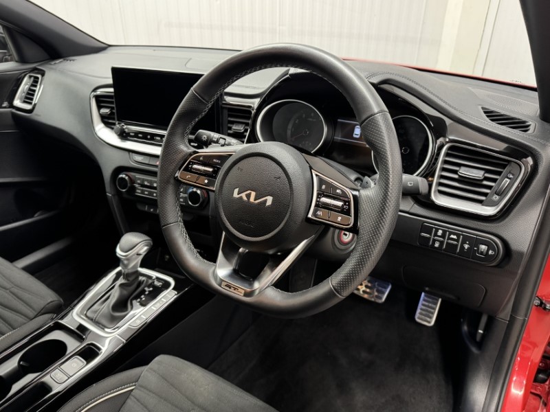 2025 (25) KIA CEED 1.5T GDi ISG 138 GT-Line 5dr DCT 5279481
