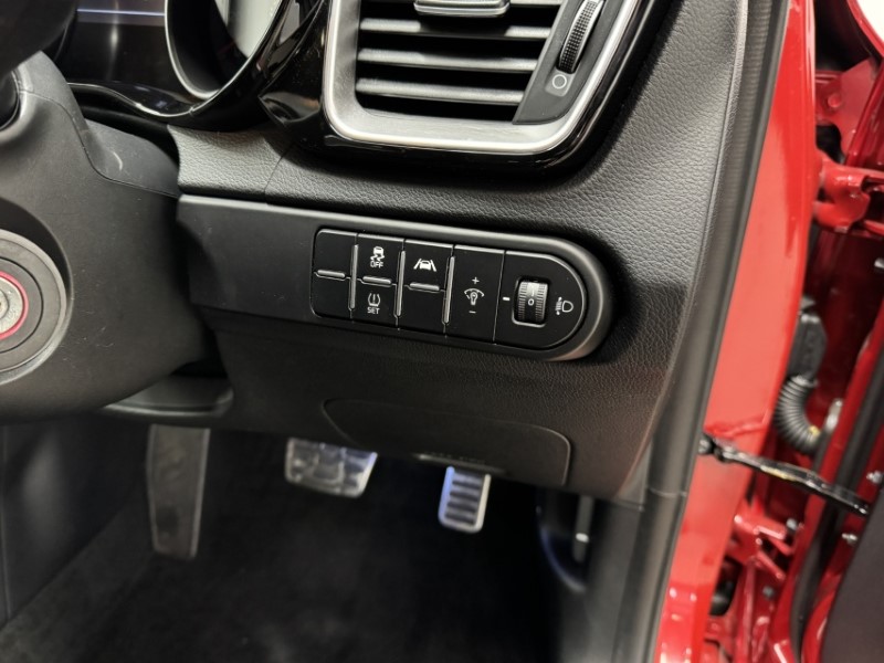 2025 (25) KIA CEED 1.5T GDi ISG 138 GT-Line 5dr DCT 5279483