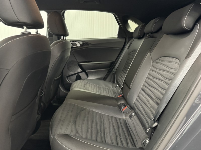 2025 (25) KIA CEED 1.5T GDi ISG 138 GT-Line 5dr 5278619