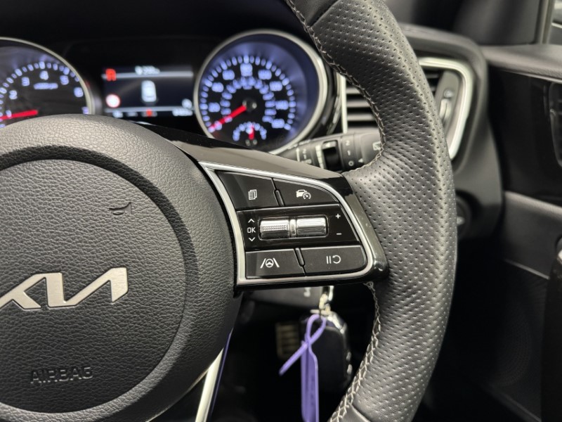 2025 (25) KIA CEED 1.5T GDi ISG 138 GT-Line 5dr 5278611