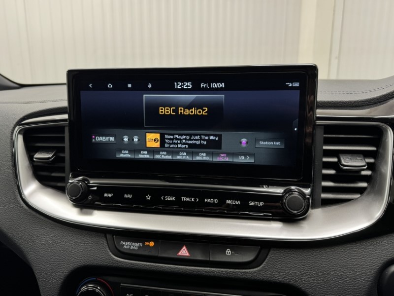 2025 (25) KIA CEED 1.5T GDi ISG 138 GT-Line 5dr 5278605